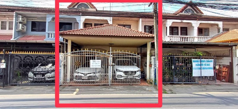 ขายทาวน์เฮ้าส์-ซอยนวมินทร์-111-เนื้อที่-25-ตรว-หน้ากว้าง-6-เมตร-จอดรถคันใหญ่ในบ้านได้-2-คัน-มี-3-ห้