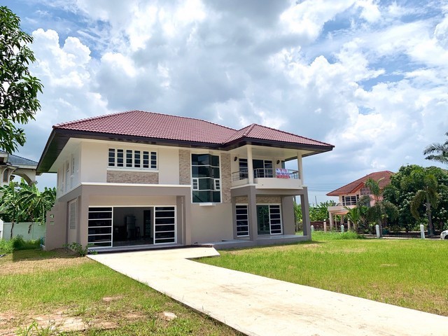 ขาย-บ้านเดี่ยว-ศุภาลัย-เลค-2-คุ้มเกล้า-มีนบุรี-หลังมุม-ใกล้ทางเข้าหมู่บ้าน