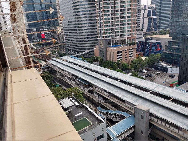 ขายด่วน-คอนโดติดริมรถไฟฟ้า-bts-ใจกลางเมืองสีลม-ห้องขนาดใหญ่-ราคาพิเศษ