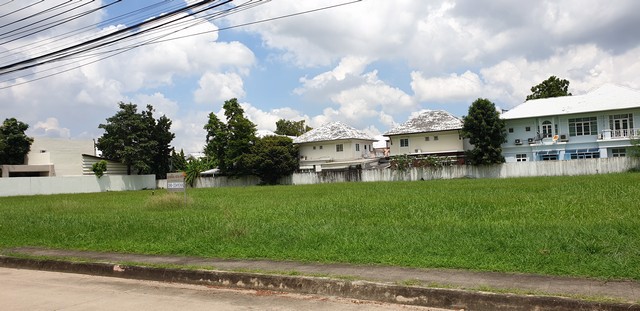 ขายที่ดิน-หมู่บ้านวินด์มิลล์-แปลงใหญ่สี่เหลี่ยม-454-ตรวา-ติดถนนเมน