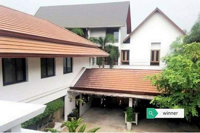 ขายบ้านเดี่ยวหรู-2-ชั้น-เนื้อที่-200-ในซอยสุขมวิท-65-พร้อมสระว่ายน้ำ-ใกล้-bts-เอกมัย