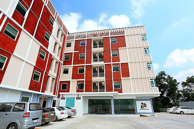 โรงแรม-ทริปเปิลทรี