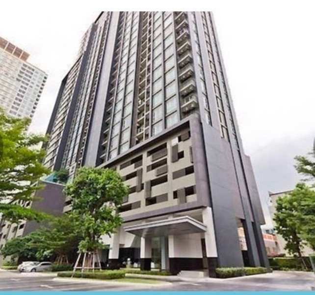 ขายด่วน-ไฮฟ์ตากสิน-คอนโดมิเนียม-hive-taksin-ชั้น19-ห้องขนาด-6647-ตรม-ติดสถานีรถไฟฟ้า