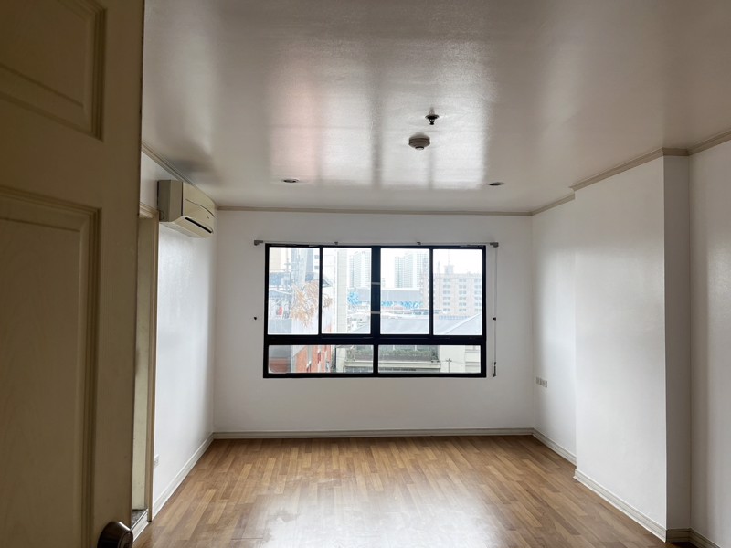 lumpini-place-ปิ่นเกล้า-1-ตรงข้ามโลตัสปิ่นเกล้า-ใกล้สี่แยกบรมราชชนนี-ห้อง-studio-30-ตรม-8500