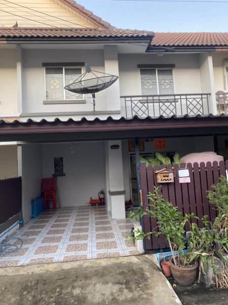 ขายทาวน์เฮ้าส์ต่อเติมตกแต่งเรียบร้อยหมู่บ้านพฤกษาพนาลี36