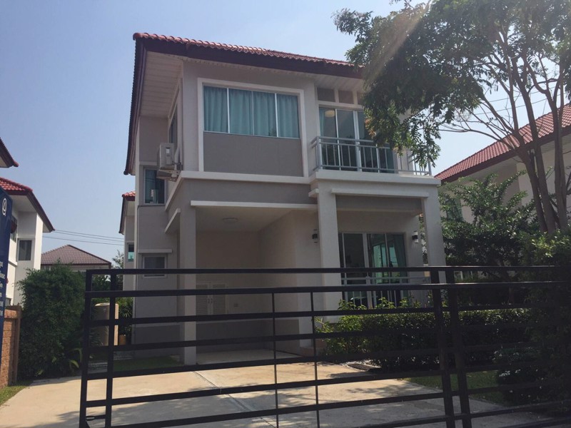 ขายบ้านเดี่ยวทำเลดีพร้อมเฟอร์นิเจอร์-หมู่บ้านกฤษดานครแกรนด์พาร์ค