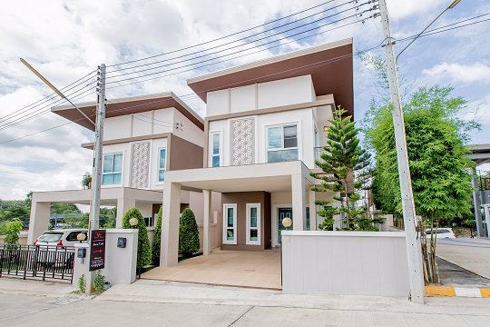 ขายให้เช่า-บ้านแฝด-สไตล์บ้านเดี่ยว-สิปัญ-วิลล์-โครงการบ้านใกล้นิคมอีสเทิร์นซีบอร์ด-นิคมเหมราช