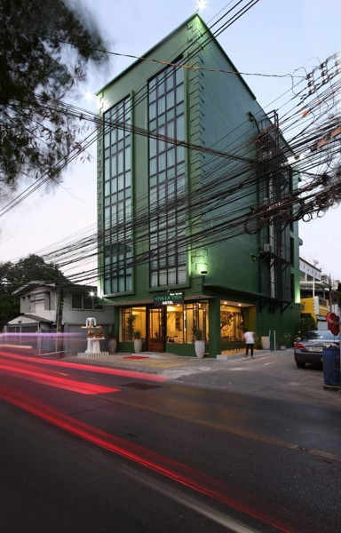 ขายโรงแรม-อยู่ตรงข้ามสำนักงานเขตห้วยขวาง-46-ตรว-5-ชั้น-12-ห้อง-ใหม่กิ้ก-มีดาดฟ้ามีลิฟ-1-ตัว-ใกล้