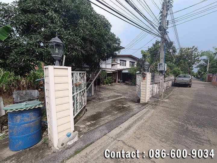 ขายบ้านสองหลังพื้นที่-133-ตรว-ราคาถูก-ใกล้รถไฟฟ้า-bts-โรงเรียนนายเรือ​เพียง-700-เมตร-