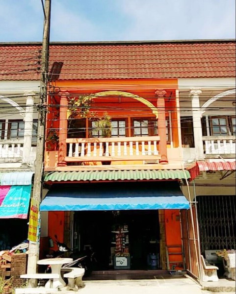 ขายบ้านทาวน์เฮ้า-พร้อมร้านค้า​-พร้อมเฟอร์นิเจอร์ทั้งบ้าน-ตหลังสวน​-อหลังสวน-จชุมพร​