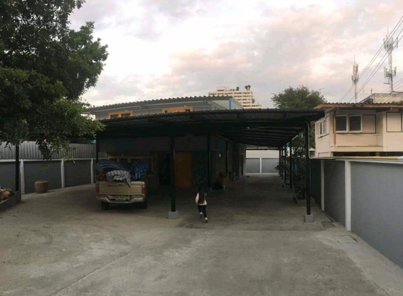 ให้เช่าบ้านเดี่ยว-ทำออฟฟิศได้-ศรีนคนินทร์38