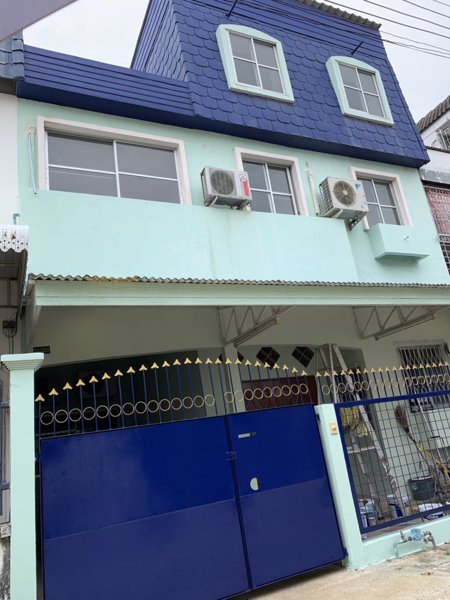 ให้เช่าทาวน์เฮ้าส์-3-ชั้น-4-นอน-สภาพดี-ในเมืองทองธานี-ใกล้ทางด่วนแจ้งวัฒนะ-townhome-for-rent