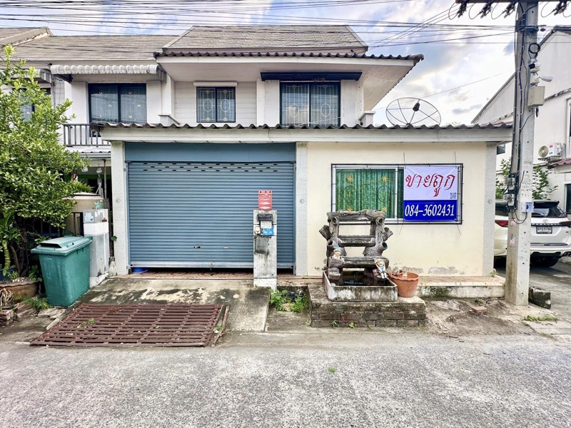 ขายถูก-หมู่บ้านพฤกษา-52-2-หลังริม-ถนนเมน