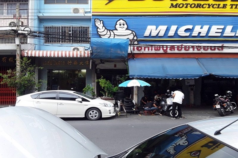 ขายตึกแถวสองชั้น-112-ตารางวา-วงเวียน22-ถนนสันติภาพ-ทำเลดีย่านค้าขาย