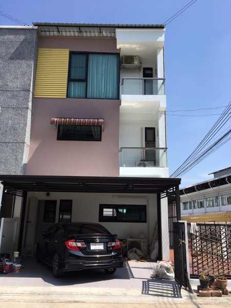 ให้เช่าทาวน์โฮม-3-ชั้น-หมู่บ้านสารินวิช-สุขุมวิท-107-ต่อเติมแล้วพร้อมอยู่