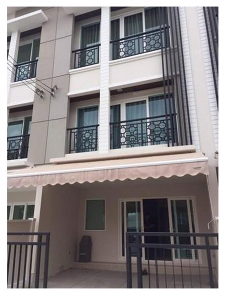 ให้เช่าทาวน์โฮม-3-ชั้น-185-ตารางวา-3-ห้องนอน-บ้านกลางเมือง-พระราม-9-เลียบมอเตอร์เวย์-พร้อมเฟ