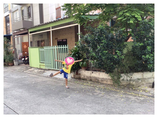 ให้เช่าทาวน์เฮ้าส์-3-ชั้น-250-ตารางเมตร-หลังมุม-4-ห้องนอน-ลาดพร้าว-87-ใกล้ทางด่วน-17000-บาท