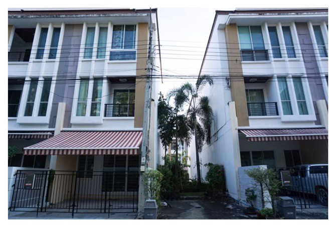 ให้เช่าทาวน์โฮม-3-ชั้น-หลังมุม-167-ตารางเมตร-3-ห้องนอน-สาทร-ตากสิน-2-ใกล้btsวุฒากาศ-30000-บาท