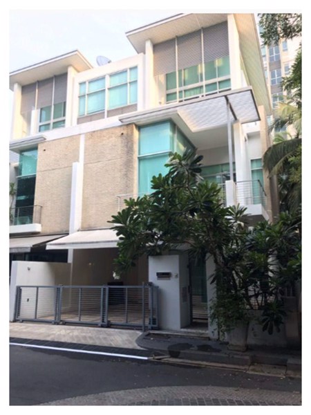 ให้เช่าทาวน์โฮม-3-ชั้น-51-ตารางวา-4-ห้องนอน-เดอะแลนด์มาร์ค-เรสซิเดนซ์-พร้อมเฟอร์นิเจอร์-ใกล้