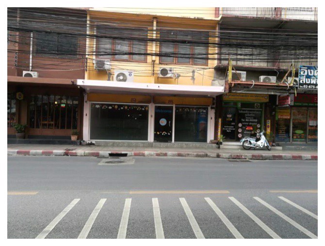 ให้เช่าพื้นที่ชั้นล่าง-80-ตารางเมตร-ถนนเจริญกรุง-ใกล้รถไฟฟ้าbtsสะพานตากสิน-38000-บาท