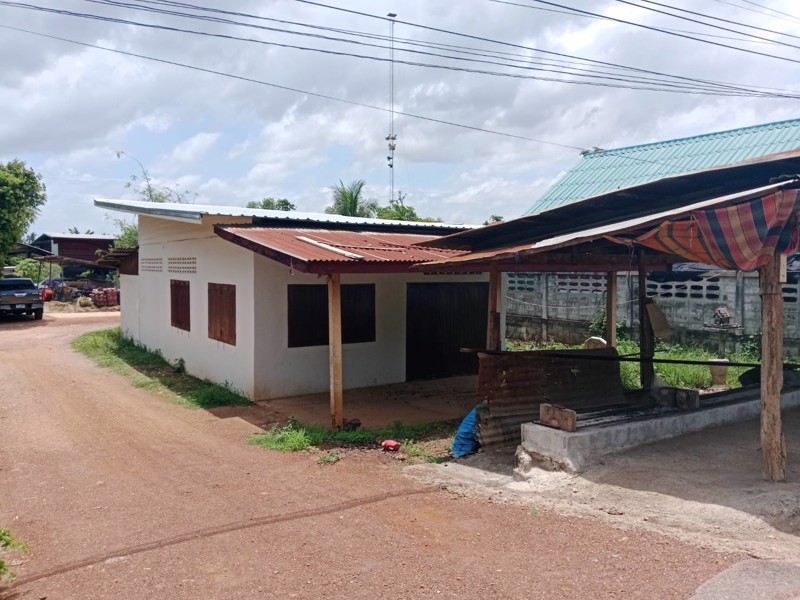 ขายที่ดินพร้อมสิ่งปลูกสร้าง-บ้าน-