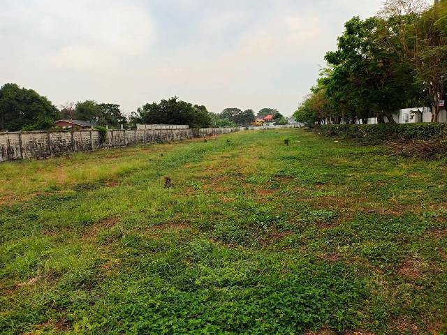 ขายที่ดินติดถนนสุขาภิบาล5-ซอย82