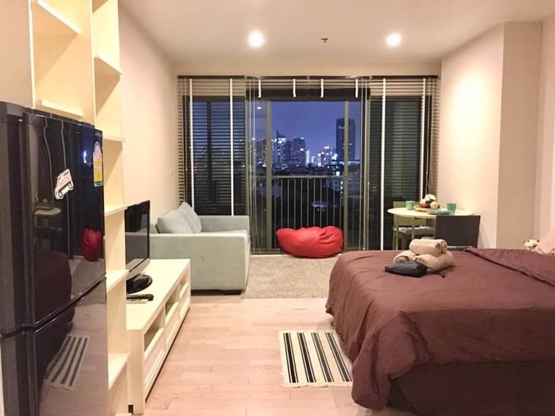 ขายคอนโด-noble-solo-ย่านทองหล่อ-ขนาด-studio-room-มี-2-ห้อง