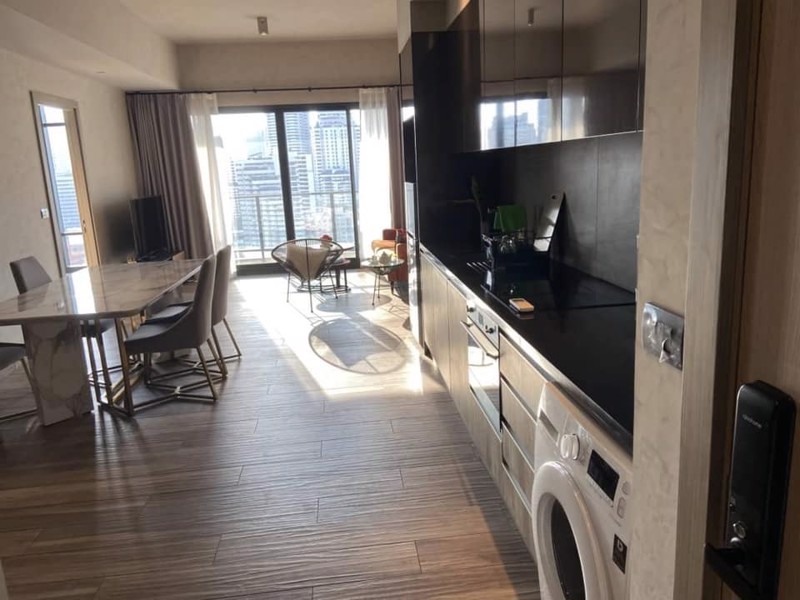 ให้เช่าคอนโดหรู-ติดถนนอโศก-the-loft-asok-ขนาด-2-ห้องนอน