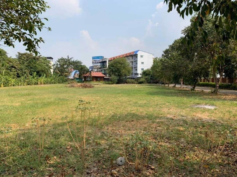 ทื่ดินย่านเศรษฐกิจ-รามอินทรา-กม8-สถานีรถไฟฟ้าสายสีชมพู-100-เมตร