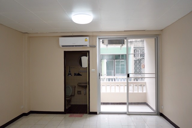 ให้เช่า-คอนโด-สินเศรษฐี-ซอยรามคำแหง-52-2