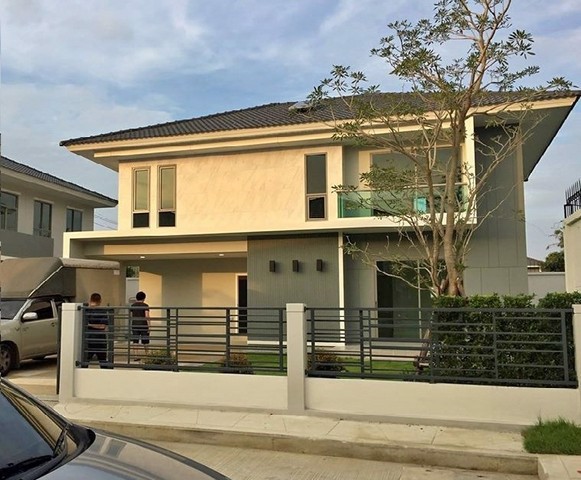 บ้านเดี่ยวเพอร์เฟคเพลส4-บางรักน้อย-ติดถนนราชพฤกษ์-ใกล้รถไฟฟ้าสายสีม่วง-3ห้องนอน-3-ห้องน้ำ-146ตรม