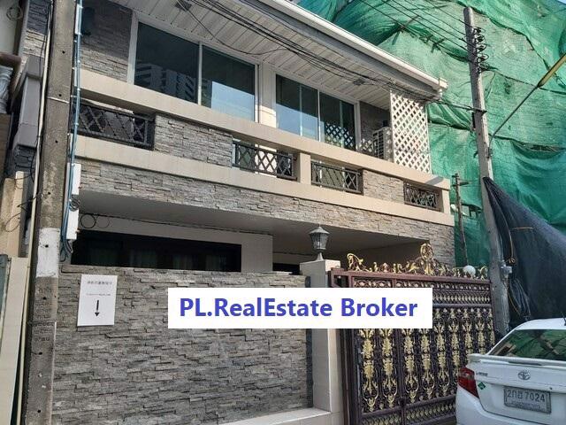 ให้เช่าทาวเฮ้าส์-2-ชั้น-พื้นที่-200-ตรม-4-นอน-3น้ำ-ซ-สุขุมวิท-26-ตกแต่งสวยพร้อมอยู่-ใกล้btsพร้อม