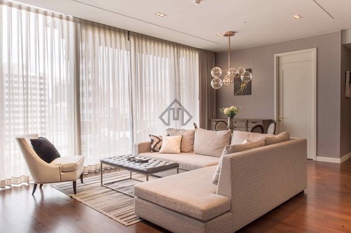 phrom-phong-condo-for-sale-with-tenant-marque-sukhumvit-39-2-bedrooms-near-emquartier