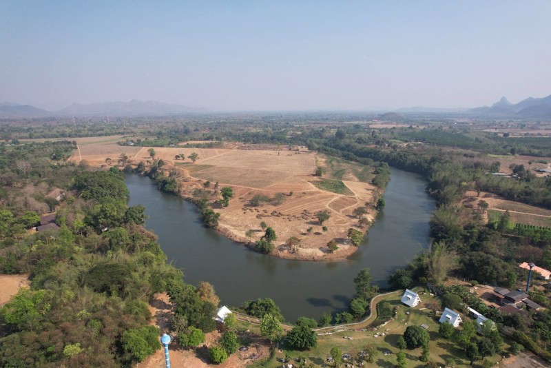 ที่ดินริมแม่น้ำทำเลทองหายาก-ติดแม่น้ำกว้างล้อมรอบที่ดิน-ฮวงจุ้ยเป็นเลิศ-ลักษณะเป็นท้องมังกร