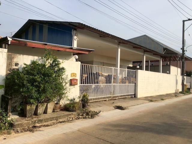 ขายบ้านเดี่ยวตลิ่งชัน-101-ตรว-หมู่บ้านมหาดไทย-1-ใกล้ถนนหลัก-ทำเลดี-พื้นที่กว้างต่อเติมได้จุใจ