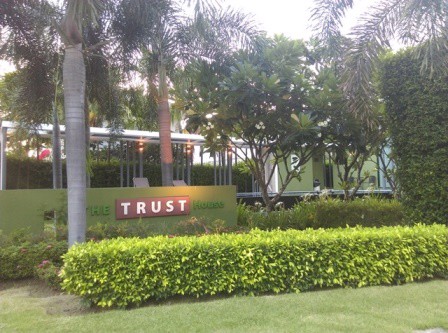 บ้านเดี่ยว-2-ชั้น-บนถนนหทัยราษฎร์-ใกล้รถไฟฟ้าสายสีเขียว