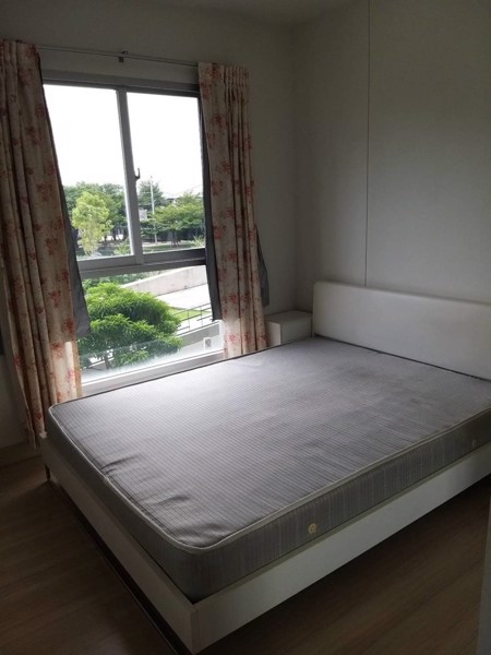 the-parkland-iakeside-srinakarin