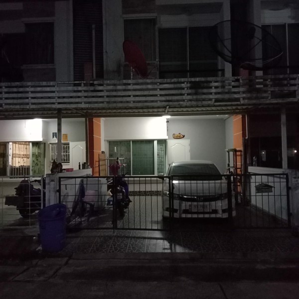 ขายบ้านทาวน์เฮ้าส์-2-ชั้น-20-ตรว-หมู่บ้านประภัสสร-6