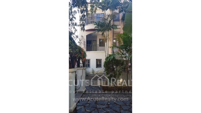 ขายทาวน์โฮม-หมู่บ้านปาล์มสปริง-เชียงใหม่-ขนาด-29-ตรว-เฟอร์นิเจอร์และเครื่องใช้ไฟฟ้าครบ-ใกล้สนามบิน