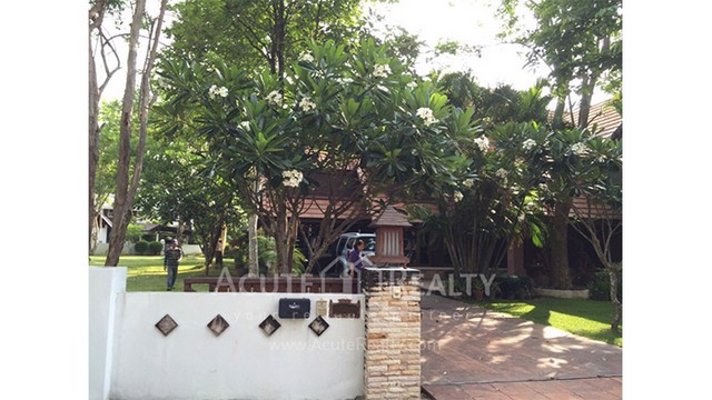 ขายบ้านสวยสุดหรู-อหางดง-จเชียงใหม่-พร้อมเฟอร์นิเจอร์ครบ-ใกล้สวนราชพฤกษ์-และแหล่งท่องเที่ยวธรรมชาติ