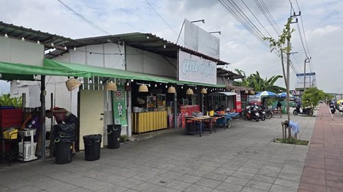 ขาย ที่ดินเปล่า 2 งาน 70 ตารางวา หน้ากว้าง 35 เมตร ลึก 27 เมตร ติดถนนพัฒนาการ ซอย พัฒนาการ77  ทำเลดี