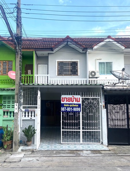 ขายบ้านรีโนเวทใหม่พร้อมอยู่ ทาวเฮ้าส์ 2 นอน 2 น้ำ ใกล้เซ็นทรัลพระราม 2