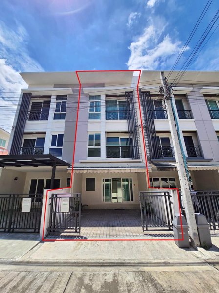 ขาย-ให้เช่าทาวโฮมทำเลเยี่ยม-บ้านกลางเมืองพระราม9-มอเตอร์เวย์