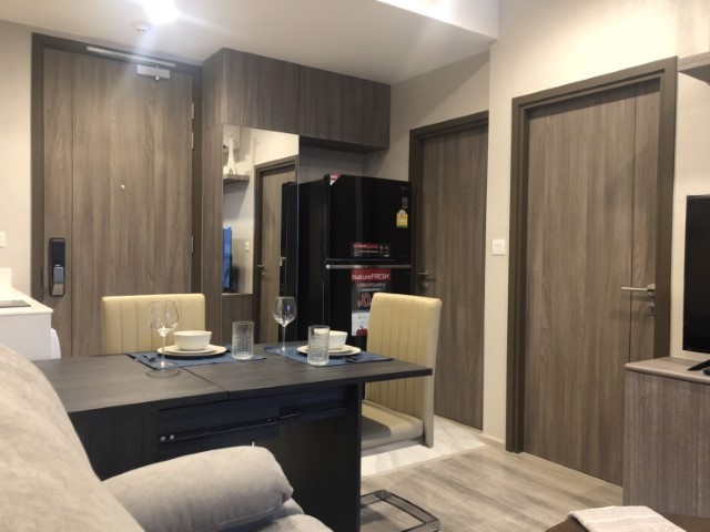 คอนโดให้เช่า-ideo-mobi-asoke-ติด-mrt-เพชรบุรี-และ-airport-link-เฟอร์แต่งครบ