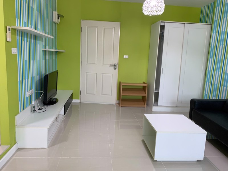 ให้เช่าดีคอนโด-รามอินทรา-เฟอร์ครบพร้อมอยู่-ห้องสตูดิโอ-ขนาด-31-ตรม-พร้อมฉากรูดกั้นห้องนอน