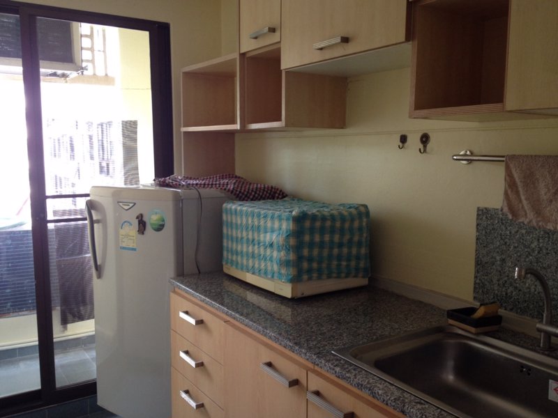 ให้เช่า-ถูกมาก-คอนโด-ลุมพินี-เพลส-นราธิวาส-24-ห้องกว้าง-47-ตรม-พร้อมเฟอร์-11000-บาท