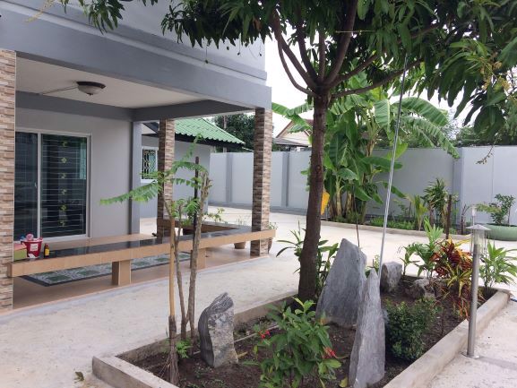 ขาย-ให้เช่า-บ้านเดี่ยว-136-วา-มพฤกษชาติ-ซอยรามคำแหง-118-รีโนเวทใหม่ทั้งหลัง-ใกล้รถไฟฟ้า