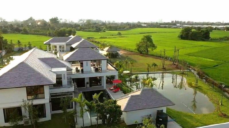 ขายวิลล่าหรูส่วนตัวหลังนี้-เพิ่งสร้างเสร็จใหม่-ตั้งอยู่ในตำบลหนองผึ้ง-อำเภอสารภี