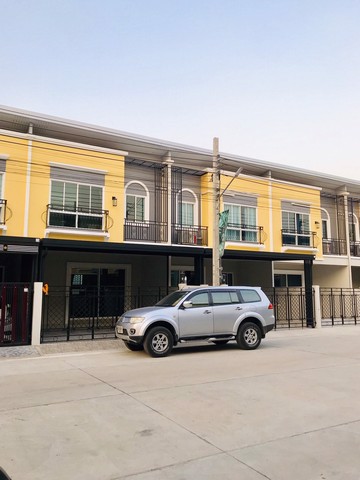 ให้เช่าทาวน์โฮม-the-verona-village-ใกล้airport-linkลาดกระบัง-และ-สนามบินสุวรรณภูมิ