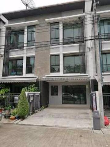 ให้เช่าทาวน์โฮม-3-ชั้น-บ้านกลางเมืองพระราม9-รามคำแหง-ซอยรามคำแหง39-ใกล้ทาวน์อินทาวน์